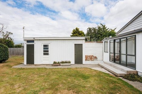 Photo of property in 121/123 High Street, Bulls, 4818