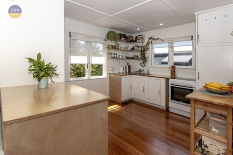 Photo of property in 10 Barton Avenue, Marewa, Napier, 4110