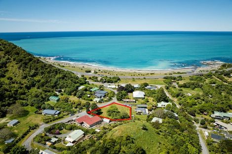 Photo of property in 13 Makura Road, Goose Bay, Kaikoura, 7374