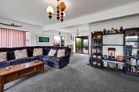 Photo of property in 8 Von Tempsky Street, Normanby, Hawera, 4614