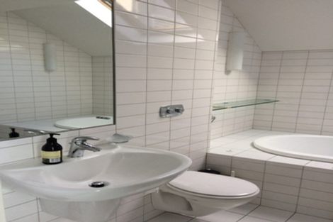 Photo of property in 33e Cranmer Square, Christchurch Central, Christchurch, 8013