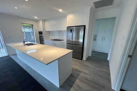 Photo of property in 12 Boocock Crescent, Orewa, 0931