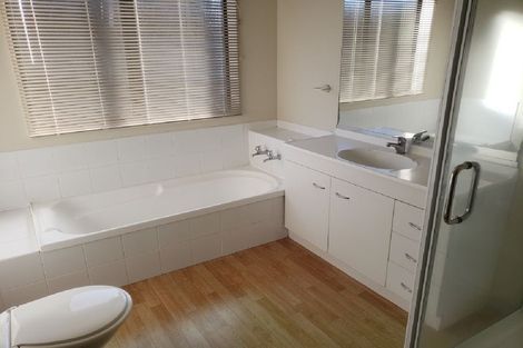 Photo of property in 9 Farnham Close, Rototuna North, Hamilton, 3210