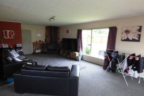 Photo of property in 32 Mcneil Street, Balclutha, 9230