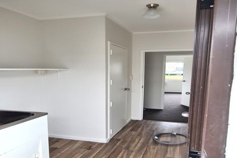 Photo of property in 16 Southview Place, Wattle Downs, Auckland, 2102