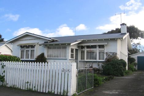 Photo of property in 299 Featherston Street, Palmerston North, 4410