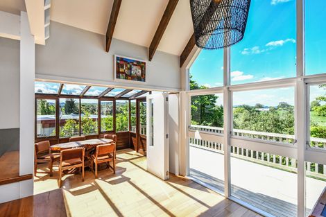 Photo of property in 9 Coulthard Terrace, Opaheke, Papakura, 2113