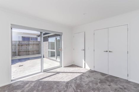 Photo of property in 44a-b Egmont Road, Waiwhakaiho, New Plymouth, 4312