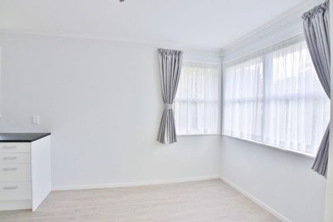 Photo of property in 63 Rehia Road, Massey, Auckland, 0614