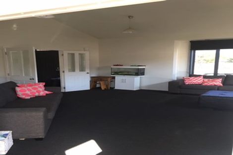 Photo of property in 34 Hollybush Drive, Brightwater, 7022