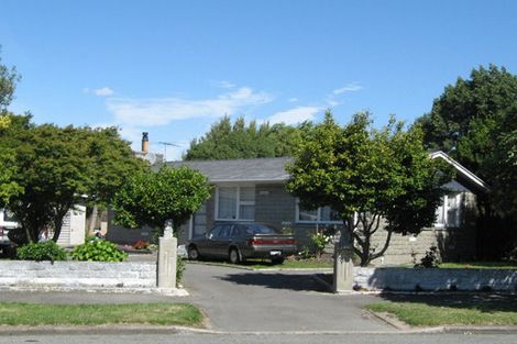 Photo of property in 28 Damien Place, Bromley, Christchurch, 8062