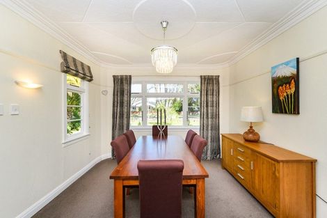 Photo of property in 15 Elmira Avenue, Hokowhitu, Palmerston North, 4410
