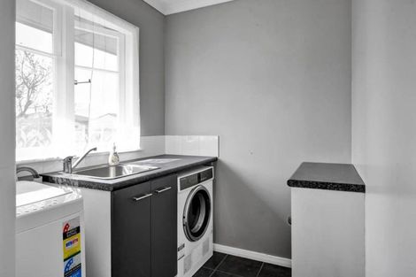 Photo of property in 124 Waihi Road, Hawera, 4610