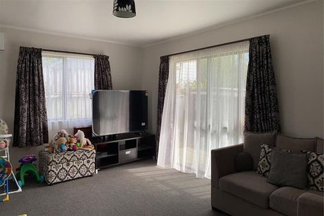 Photo of property in 2/935 Cameron Road, Gate Pa, Tauranga, 3112