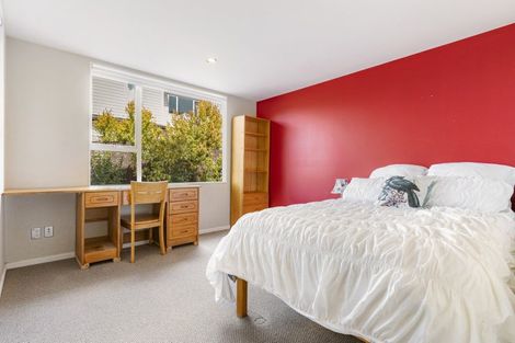 Photo of property in 43 Zara Court, Windsor Park, Auckland, 0632