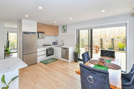 Photo of property in 32e Albrecht Avenue, Mount Roskill, Auckland, 1041