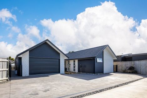 Photo of property in 7 Tupare Place, Highlands Park, New Plymouth, 4312