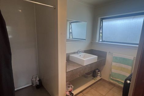 Photo of property in 2/494 Ferguson Street, Palmerston North, 4410