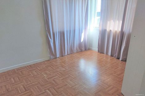 Photo of property in 23 Toru Street, Te Atatu Peninsula, Auckland, 0610