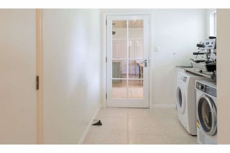 Photo of property in 37 Riverview Road, Kerikeri, 0230