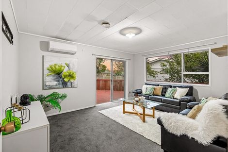 Photo of property in 18 Solar Road, Glen Eden, Auckland, 0602