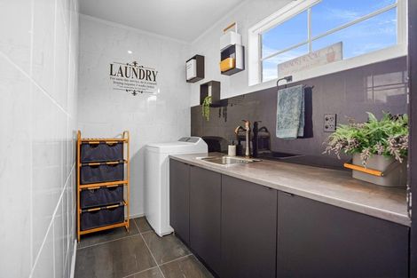 Photo of property in 7 Knightsbridge Place, Dinsdale, Hamilton, 3204