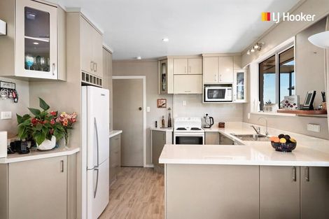 Photo of property in 10 Walton Park Avenue, Fairfield, Dunedin, 9018