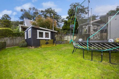 Photo of property in 73 Wyndham Road, Pinehaven, Upper Hutt, 5019