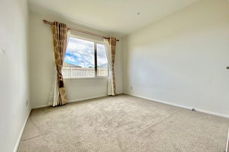 Photo of property in 28 Wellfield Drive, Papakura, 2110