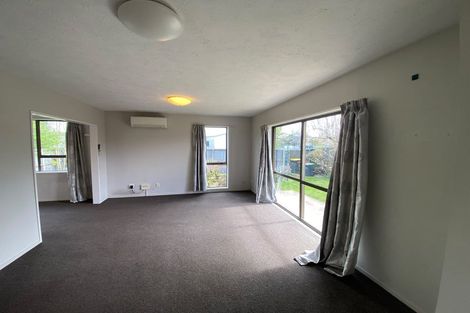 Photo of property in 1/11 Manor Place, Bryndwr, Christchurch, 8053
