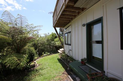 Photo of property in 38 Puketiro Place, Paihia, 0200