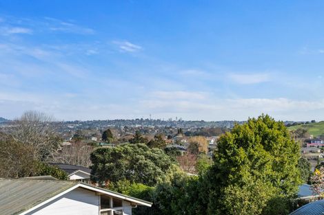 Photo of property in 73 O'halloran Road, Howick, Auckland, 2014