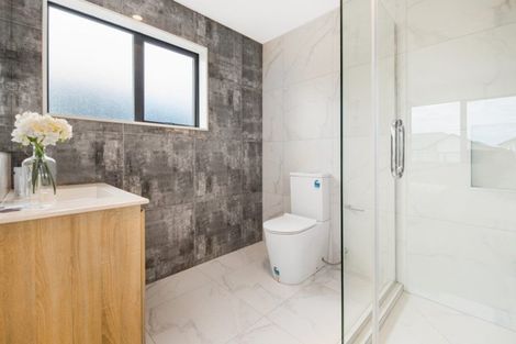 Photo of property in 15 Kearns Drive, Hobsonville, Auckland, 0616