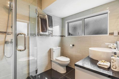 Photo of property in 676a East Coast Road, Pinehill, Auckland, 0630