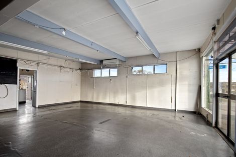 Photo of property in Terrace Stores, 29 Royal Terrace, Alexandra, 9320