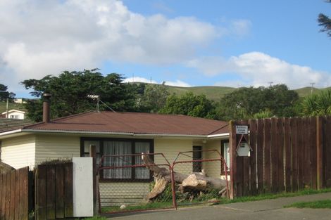 Photo of property in 39 Levant Street, Cannons Creek, Porirua, 5024