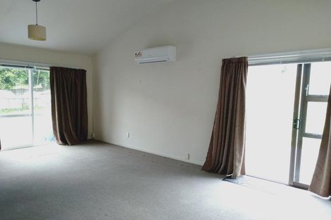 Photo of property in 110 Reeves Road, Pakuranga Heights, Auckland, 2010