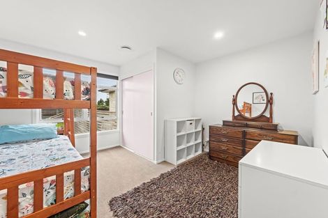 Photo of property in 14 Cowling Road, Hurdon, New Plymouth, 4310