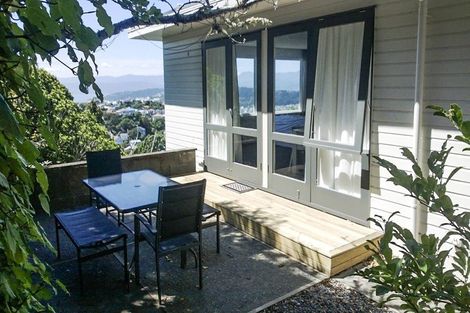 Photo of property in 69 Moana Road, Kelburn, Wellington, 6012