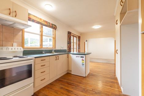 Photo of property in 27 Pembroke Street, Highbury, Palmerston North, 4412
