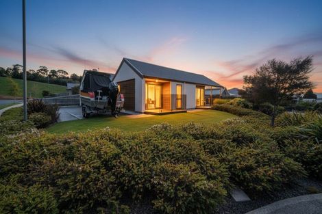 Photo of property in 18 Sabine Drive, Richmond, 7020