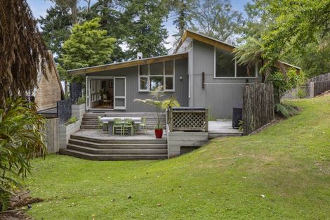 Photo of property in 878 Acacia Bay Road, Acacia Bay, Taupo, 3330