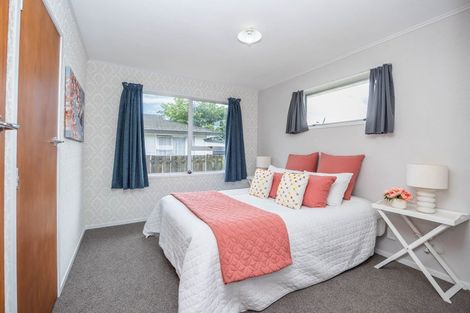 Photo of property in 35 Karen Crescent, Dinsdale, Hamilton, 3204