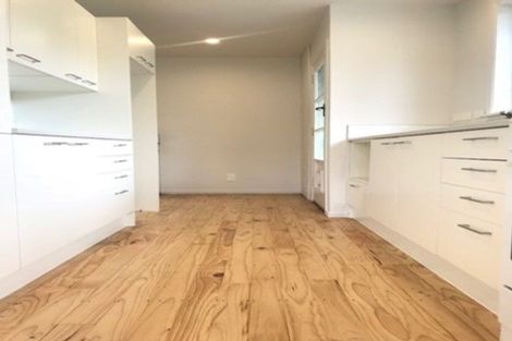 Photo of property in 132 Lancaster Road, Beach Haven, Auckland, 0626