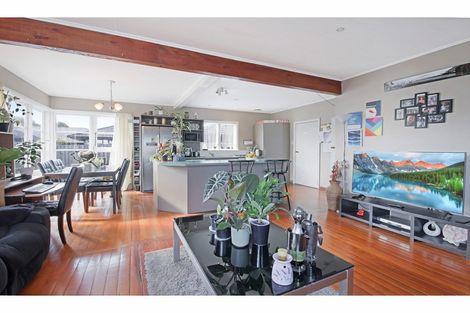 Photo of property in 302 Wairakei Road, Bryndwr, Christchurch, 8053