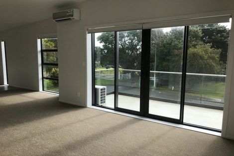 Photo of property in 4/3 Woolfield Road, Papatoetoe, Auckland, 2025