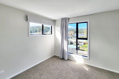 Photo of property in 7/31 Wainuiomata Road, Wainuiomata, Lower Hutt, 5014