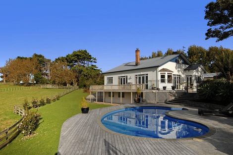 Photo of property in 1960 East Coast Road, Stillwater, Silverdale, 0993