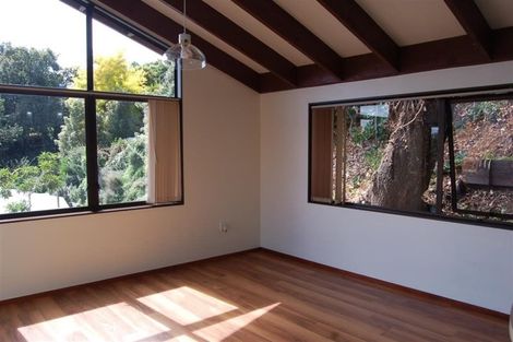 Photo of property in 27 Burns Road, Hospital Hill, Napier, 4110