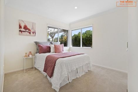 Photo of property in 6 Aristoy Close, Conifer Grove, Takanini, 2112